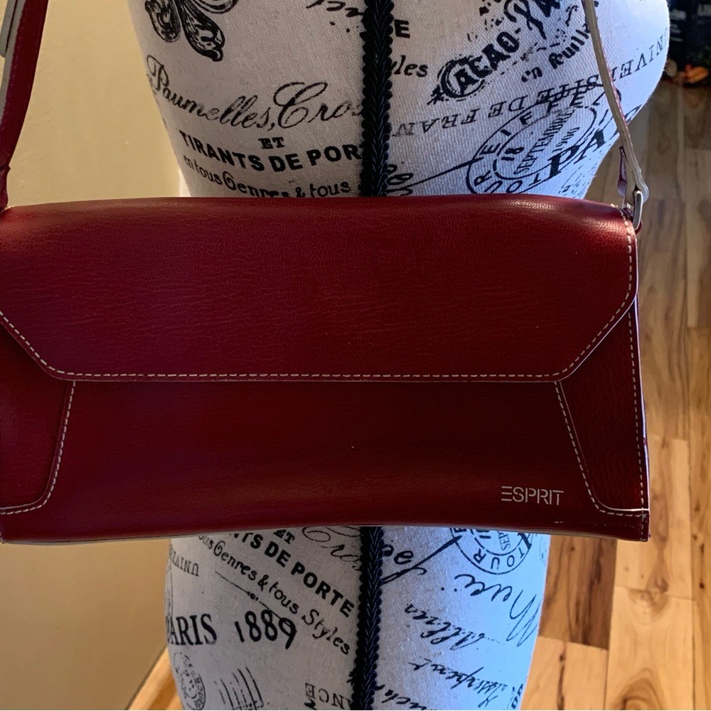 Esprit Red Shoulder Bag Elegant Design